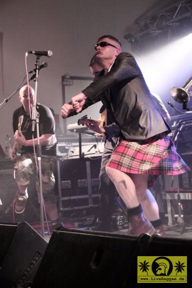 Mr. Review a.k.a. Rude - Visser (NL) Spirit From The Street meets Dynamite Ska, Felsenkeller, Leipzig 20. November 2010 (16).JPG